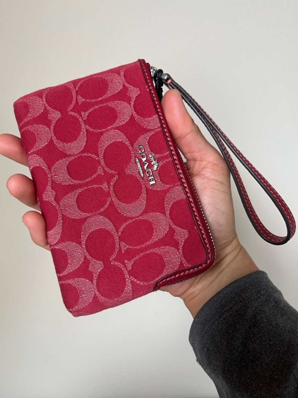 Coach Wristlet🎈🎈